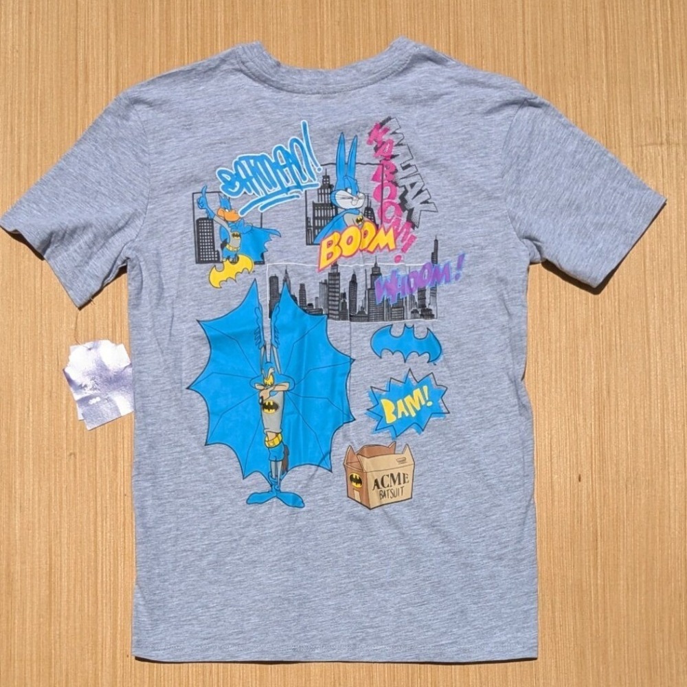 NWT Warner Bros. Batman Hero Looney Tunes Short Sleeve T-Shirt Junior's‎ Medium
